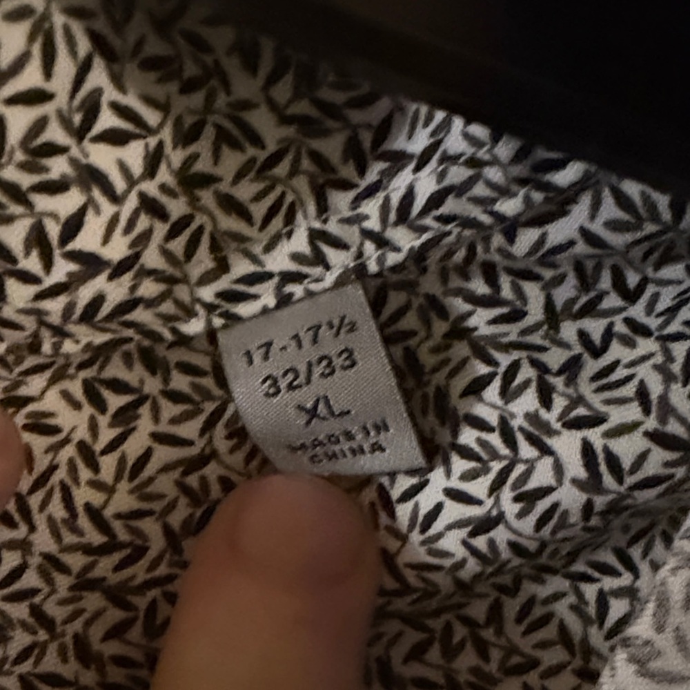 Perry Ellis Monochrome Patterned Button Down Shirt - image 3